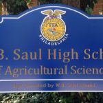 Saul Alumni sign